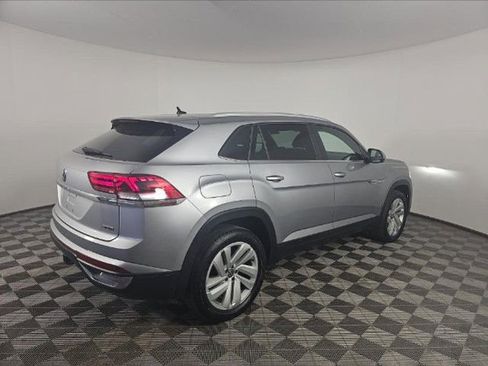 Used 2022 Volkswagen Atlas Cross Sport SE w/ Panoramic Sunroof Package AWD/4WD image 3