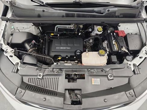 Used 2018 Chevrolet Trax LT w/ LT Convenience Package image 20