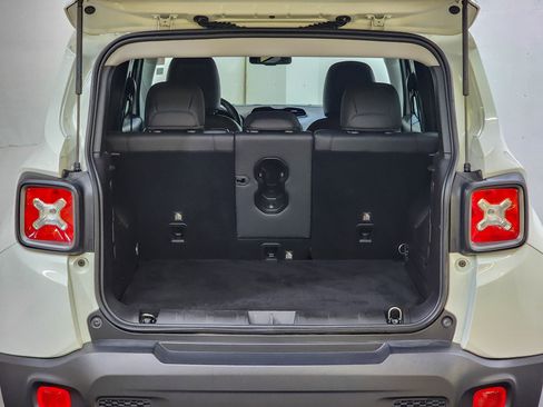 Used 2021 Jeep Renegade Limited image 8