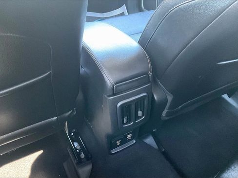 Used 2021 Jeep Compass Limited image 33