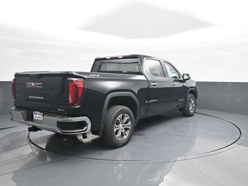 Used 2025 GMC Sierra 1500 SLT AWD/4WD image 7