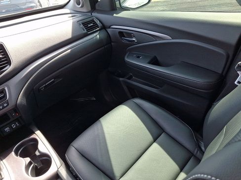 Used 2023 Honda Ridgeline RTL image 12