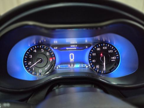 Used 2016 Chrysler 200 S w/ Comfort Group image 32