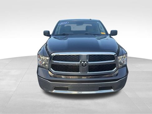 Used 2022 RAM 1500 Classic SLT AWD/4WD image 2