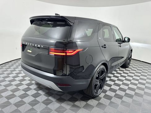 Used 2025 Land Rover Discovery S AWD/4WD image 7
