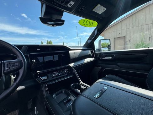 Used 2025 GMC Sierra 2500 AT4X w/ AT4X AEV Edition AWD/4WD image 25