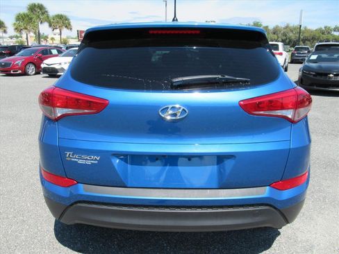Used 2018 Hyundai Tucson SE w/ Cargo Package image 6