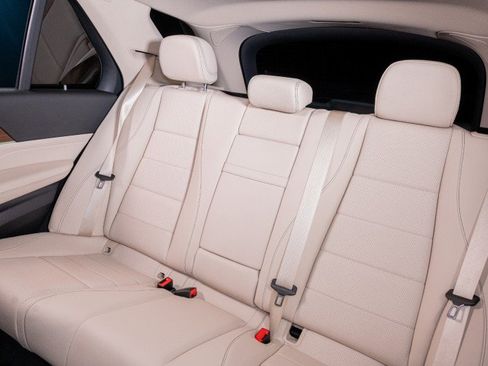 Certified 2025 Mercedes-Benz GLE 350 4MATIC image 16