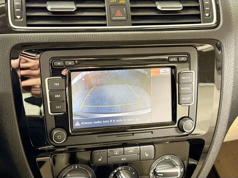 Used 2015 Volkswagen Jetta TDI SE image 21