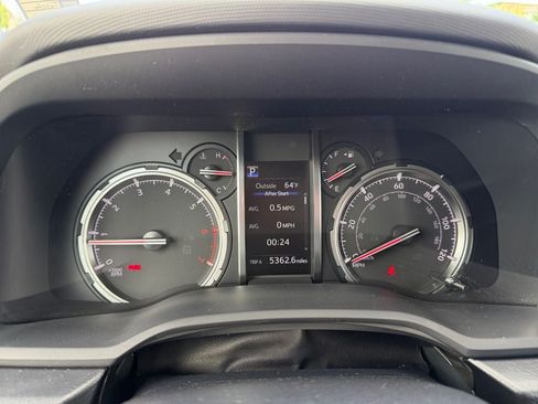 Used 2021 Toyota 4Runner TRD Off-Road Premium AWD/4WD image 14