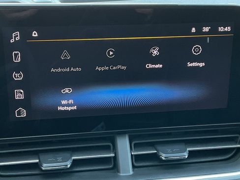 Used 2025 Chevrolet Trax LT image 31