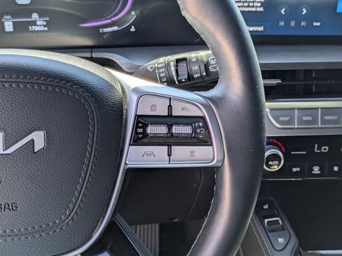 Used 2025 Kia Telluride EX X-Line AWD/4WD image 19