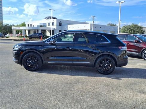 Certified 2022 Lincoln Nautilus Reserve w/ Monochromatic Package image 23