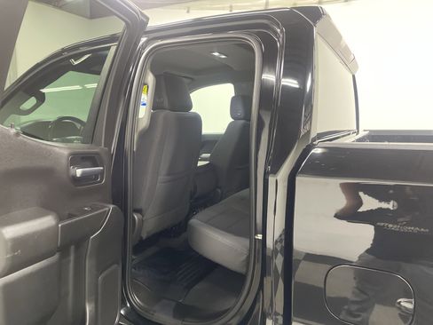 Used 2021 Chevrolet Silverado 1500 LT image 13