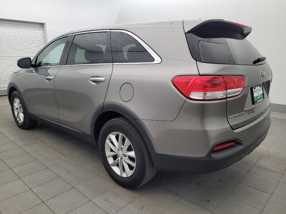 Used 2016 Kia Sorento L FWD image 3