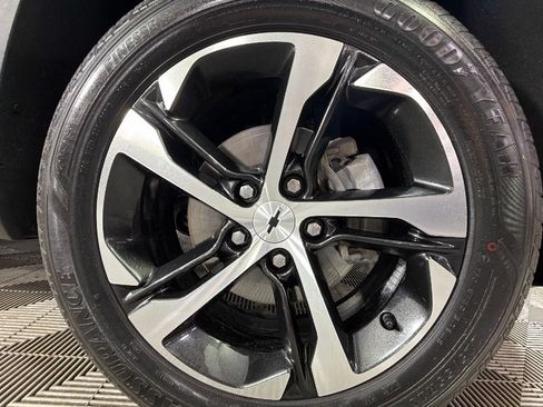 Certified 2024 Chevrolet Trax RS w/ Driver Confidence Package FWD image 38