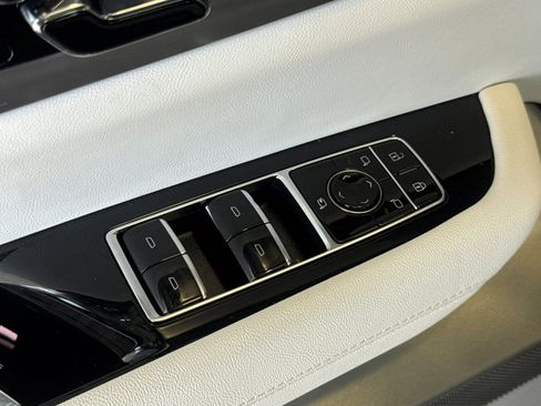 Used 2026 Cadillac Vistiq Luxury AWD/4WD image 13