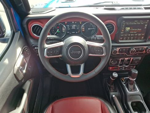 Used 2023 Jeep Wrangler Unlimited Rubicon 4xe AWD/4WD image 12