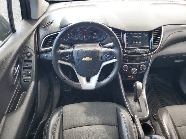 Used 2019 Chevrolet Trax LT w/ Redline Edition FWD image 14