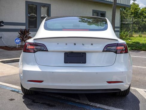 Used 2020 Tesla Model 3 Standard Range RWD image 4