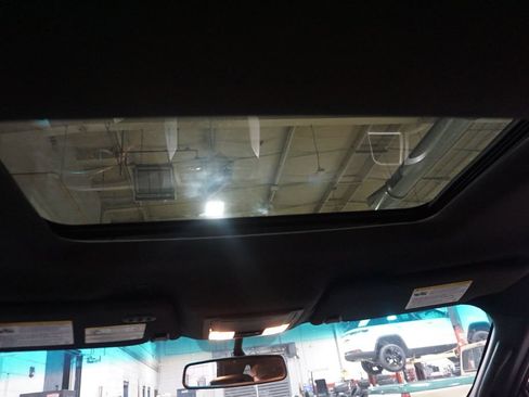 Used 2015 Ford Explorer Limited w/ Equipment Group 301A FWD image 14