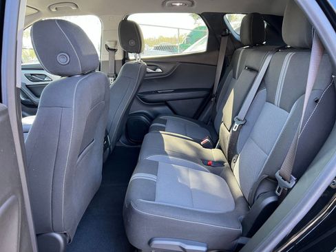 Used 2025 Chevrolet Blazer LT image 35