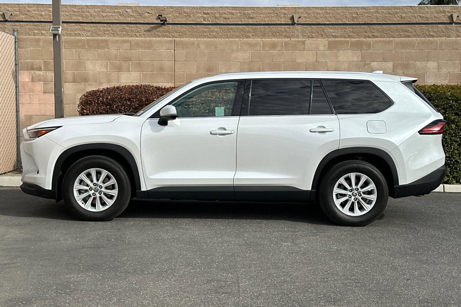 Used 2025 Toyota Grand Highlander FWD image 7