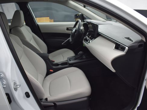 Used 2026 Toyota Corolla Cross L FWD image 10