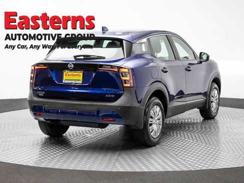 Used 2025 Nissan Kicks S AWD/4WD image 5