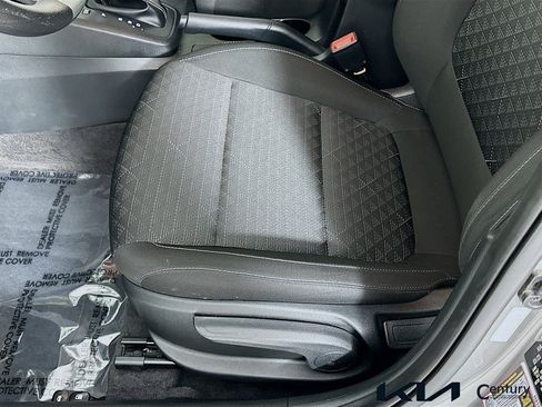Used 2023 Kia Rio S image 18