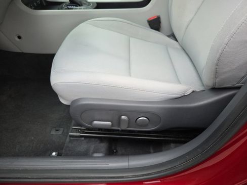 Used 2025 Hyundai Kona SEL FWD image 19