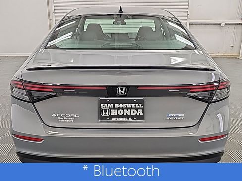 Used 2025 Honda Accord Sport image 8