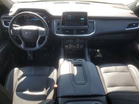 Used 2024 Chevrolet Suburban RST RWD image 13