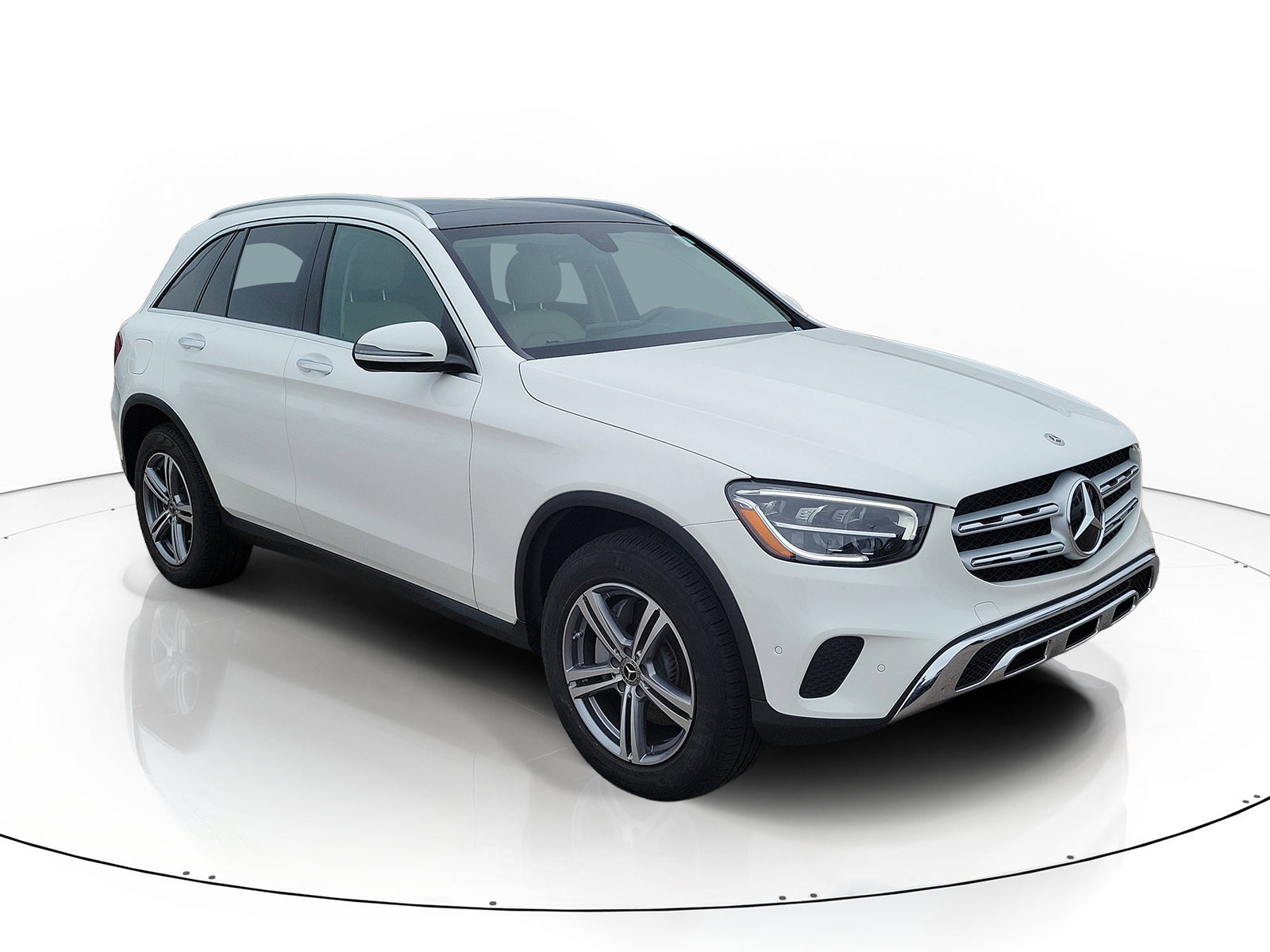 Used 2021 Mercedes-Benz GLC 300 4MATIC image 2