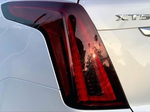 Certified 2024 Cadillac XT5 Premium Luxury image 27