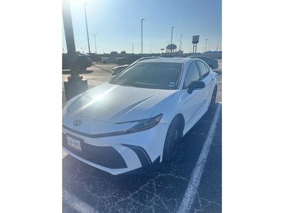 Used 2025 Toyota Camry SE w/ Convenience Package