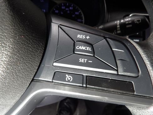 Used 2024 Nissan Kicks S image 15