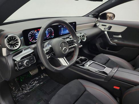 Used 2024 Mercedes-Benz CLA 250 image 12
