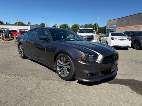 Used 2014 Dodge Charger SRT8 Super Bee w/ Satin Vapor Edition RWD image 7
