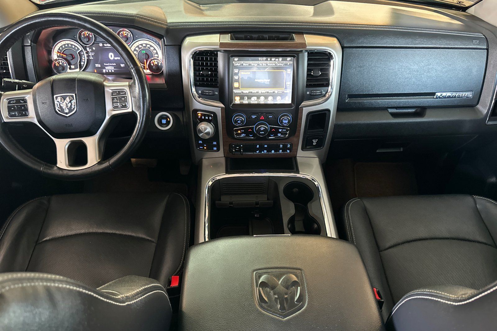 Used 2017 RAM 1500 Laramie w/ Convenience Group AWD/4WD image 13