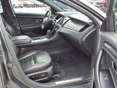 Used 2017 Ford Taurus SHO AWD/4WD image 8