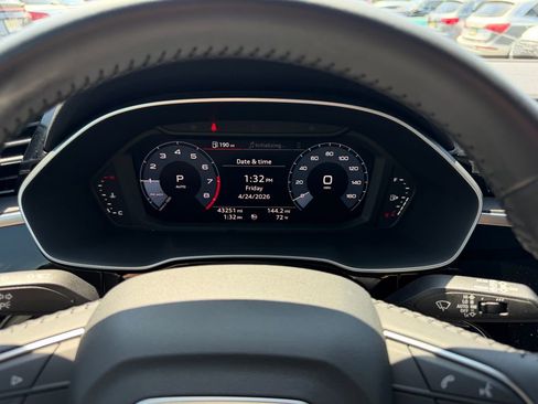 Used 2020 Audi Q3 2.0T Premium Plus AWD/4WD image 22