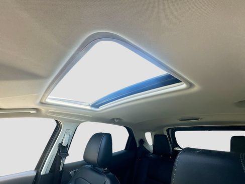 Used 2021 Ford EcoSport Titanium FWD image 23