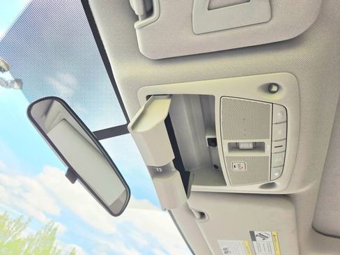 Used 2016 Nissan Rogue SL w/ SL Premium Package image 33