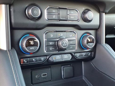 Used 2021 Chevrolet Tahoe Premier image 15