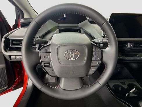 New 2026 Toyota Prius Plug-In Hybrid FWD image 11