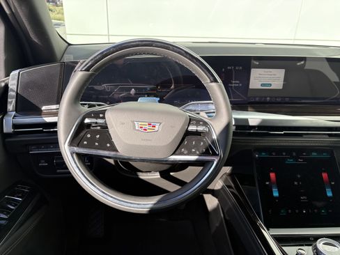 New 2026 Cadillac Escalade Luxury image 19