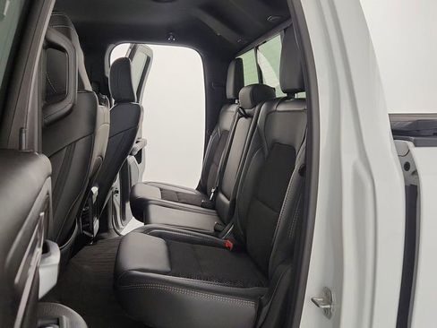 Used 2020 RAM 1500 Sport image 30