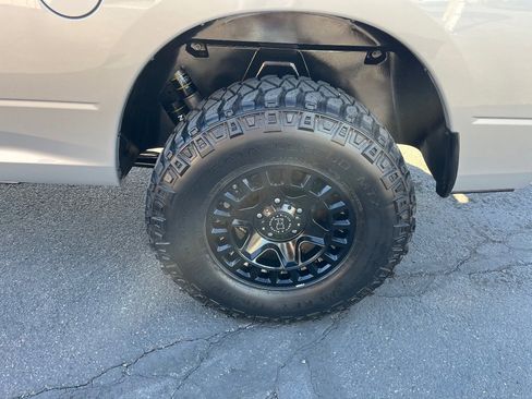 Used 2018 RAM 1500 Express w/ Express Value Package image 40