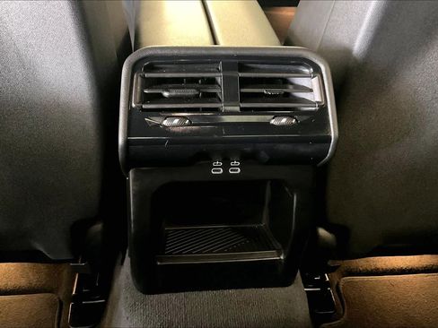 Certified 2024 BMW 530i image 34